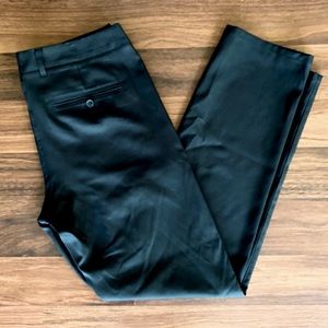 32x30 Mizzen+Main Black Solid Baron Chino